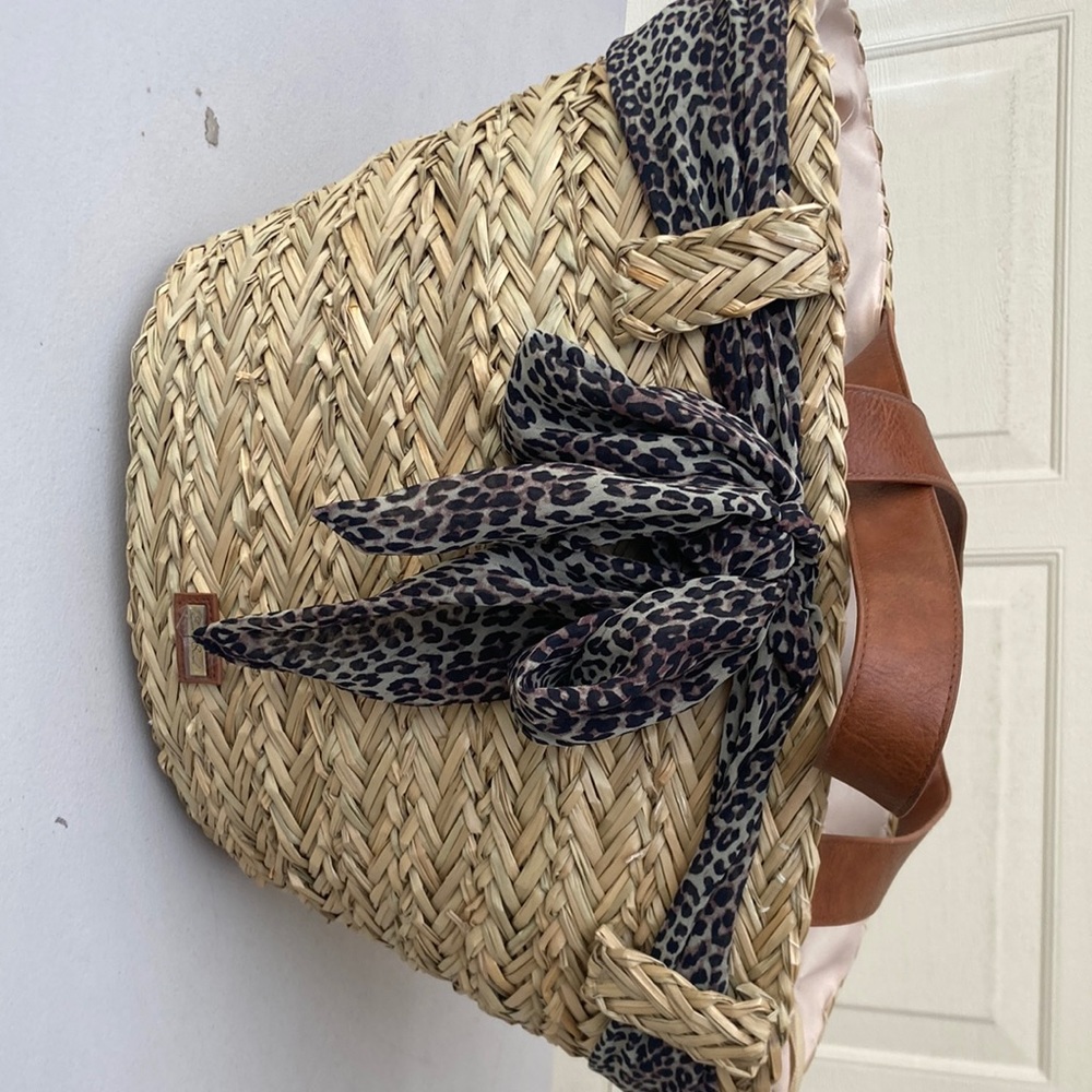 Sun “N” Sand Shoulder Tote - Picture 2 of 13